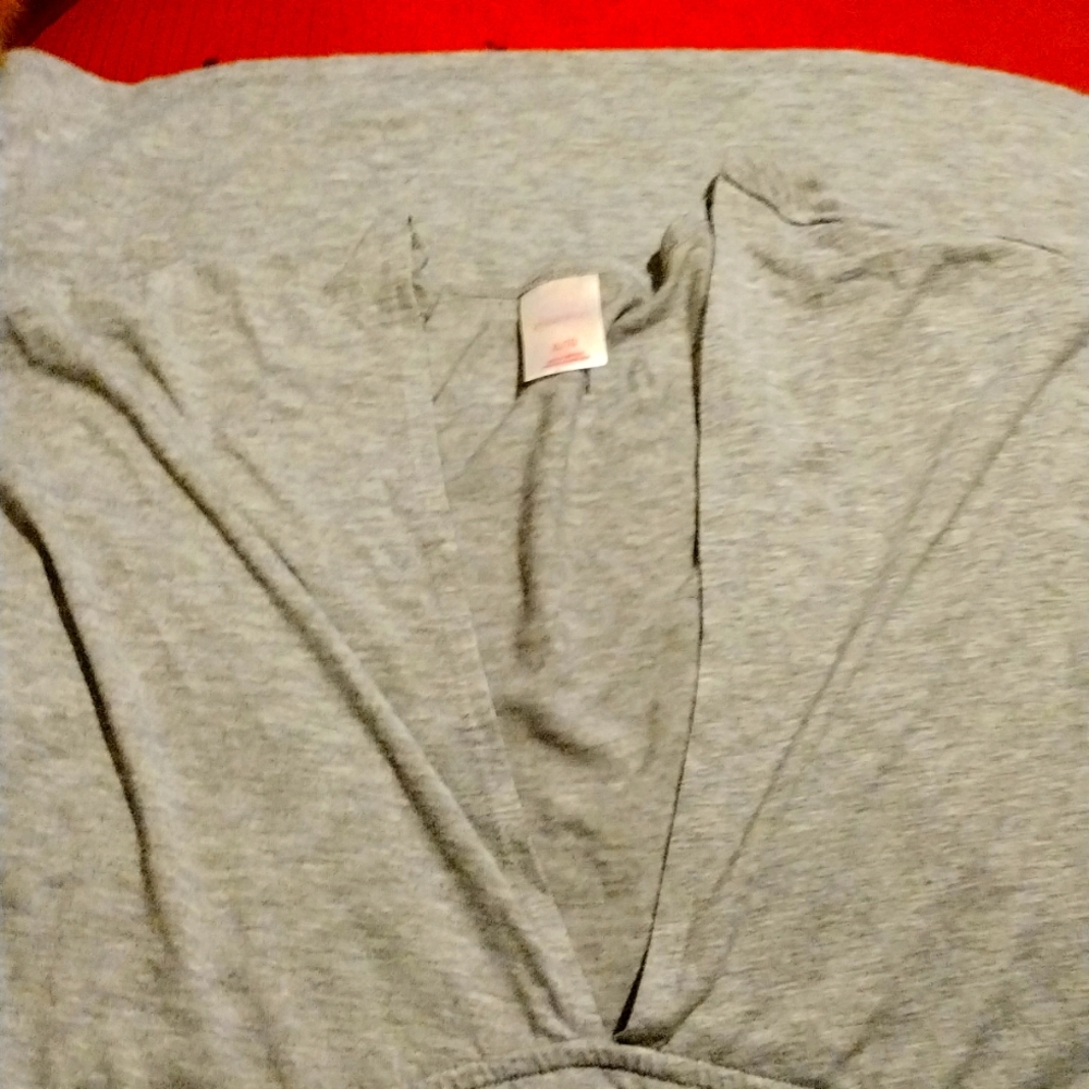 Gray long shirt nice and comfortable